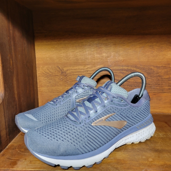 Brooks Adrenaline GTS 20 Athletic Sneaker 7 - Picture 4 of 6